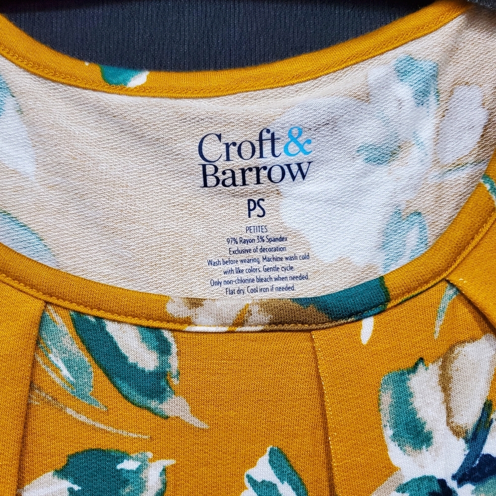 🆕️🏷 Croft & Barrow Top - Picture 6 of 10
